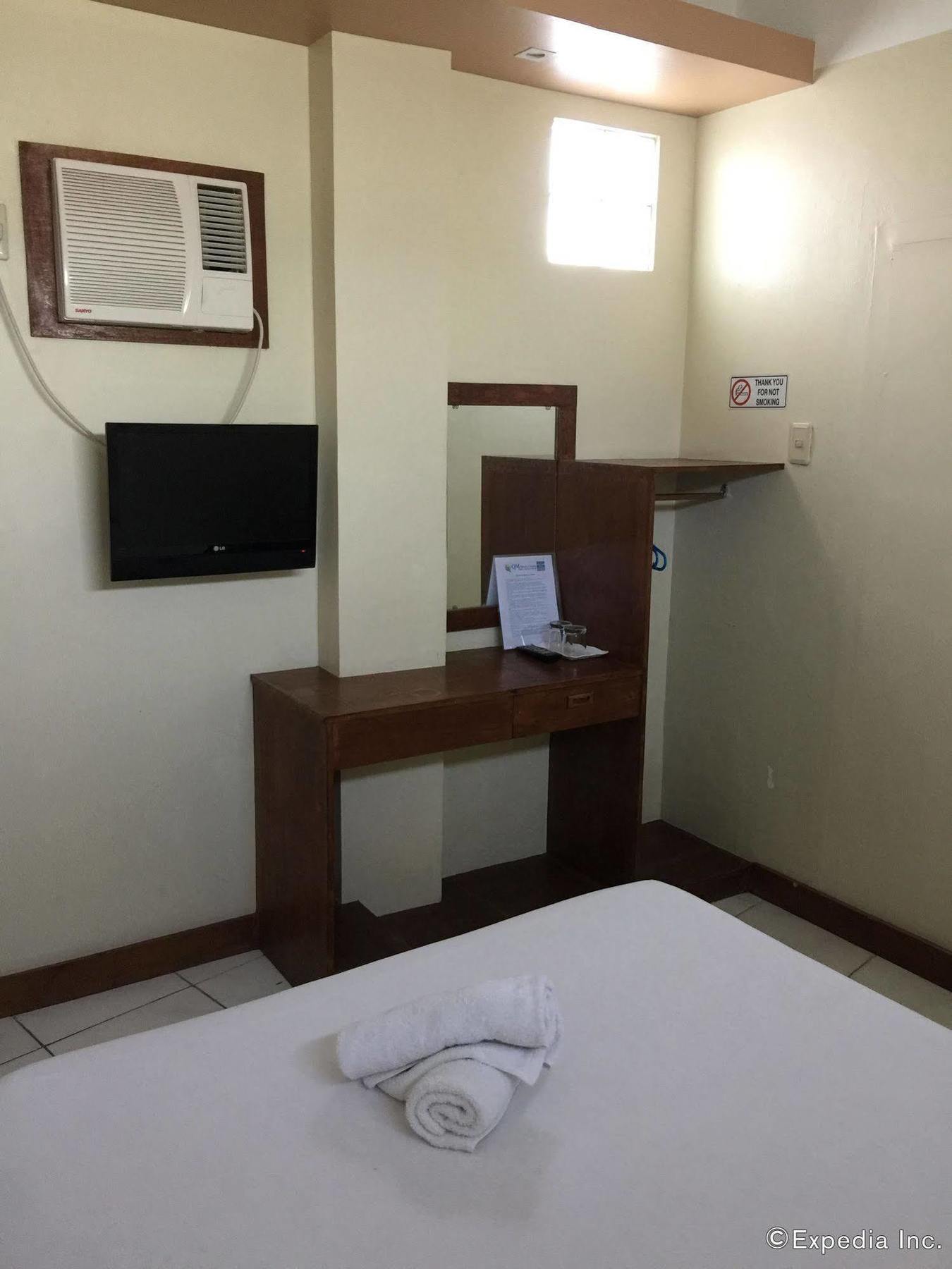 Qm Pension House Тагбиларан Сити Екстериор снимка